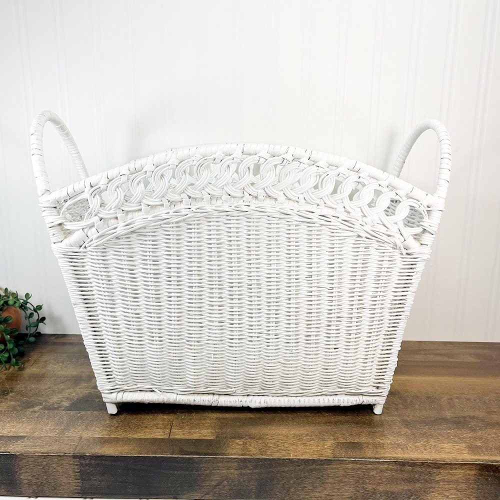 Vintage Wicker Magazine Rack:‎ White Magazine Storage Basket